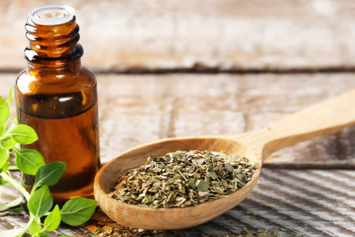 EssentialOils-OreganoOil2