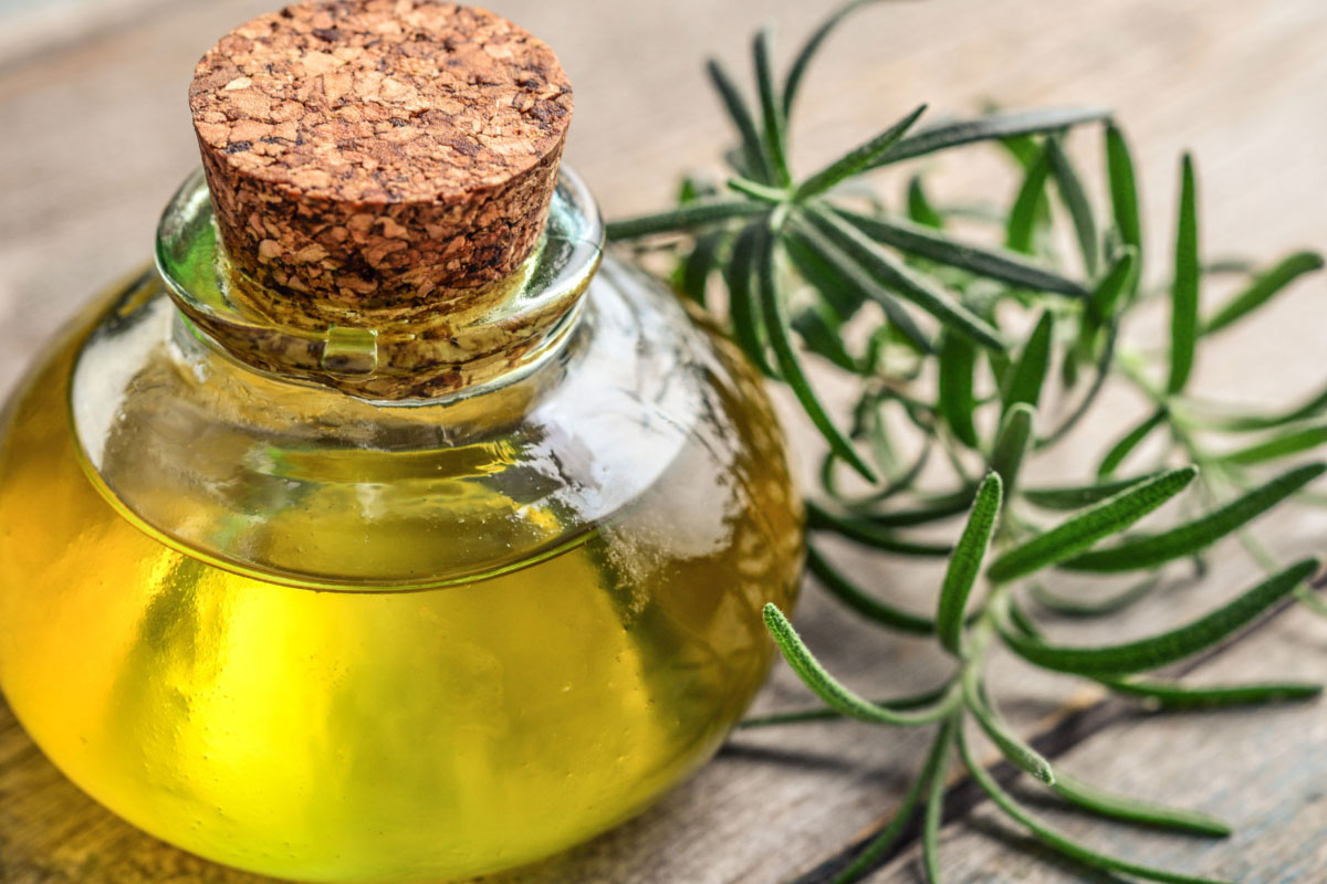 EssentialOils-RosemaryOil2